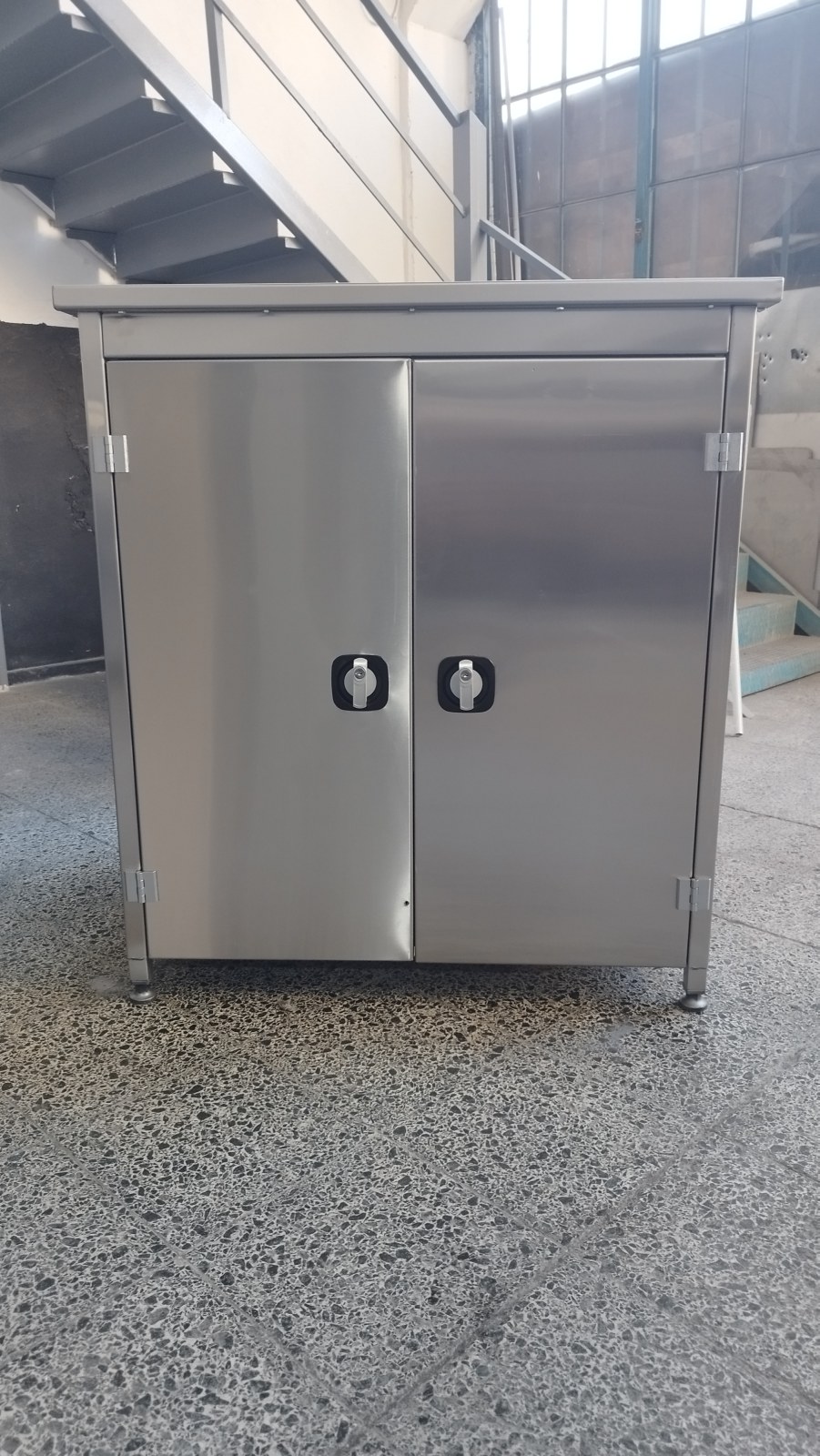 Paslanmaz Operatör Dolabı